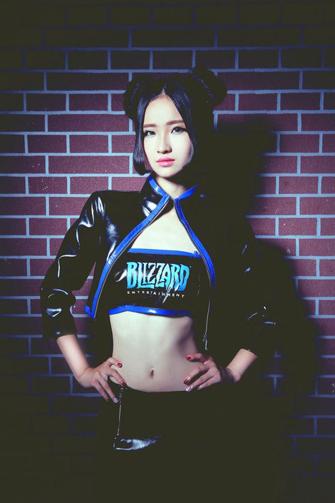 暴雪展臺showgirl