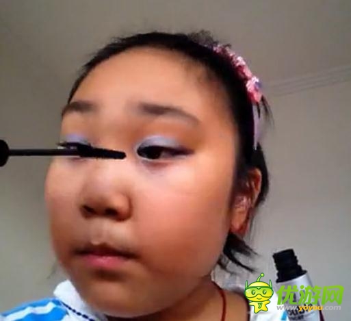 碉堡了！小學(xué)生教你如何化妝