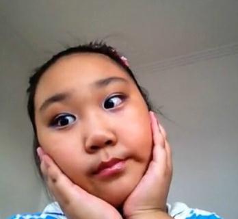 碉堡了！小學(xué)生教你如何化妝