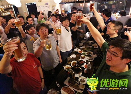 單日收入破百萬(wàn)《變形金剛：崛起》躋身產(chǎn)品俱樂部